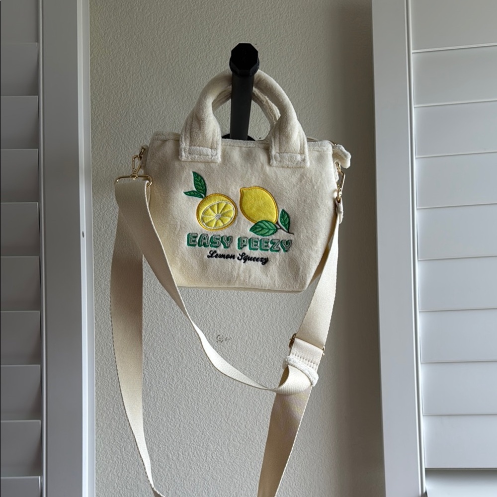 Cream Tote Bag. New without tags